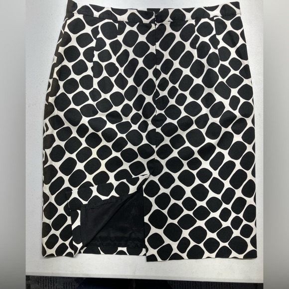 Michael Michael Kors Women’s Pencil Skirt, Size 8, Black/White, Polka Dots - Picture 4 of 4